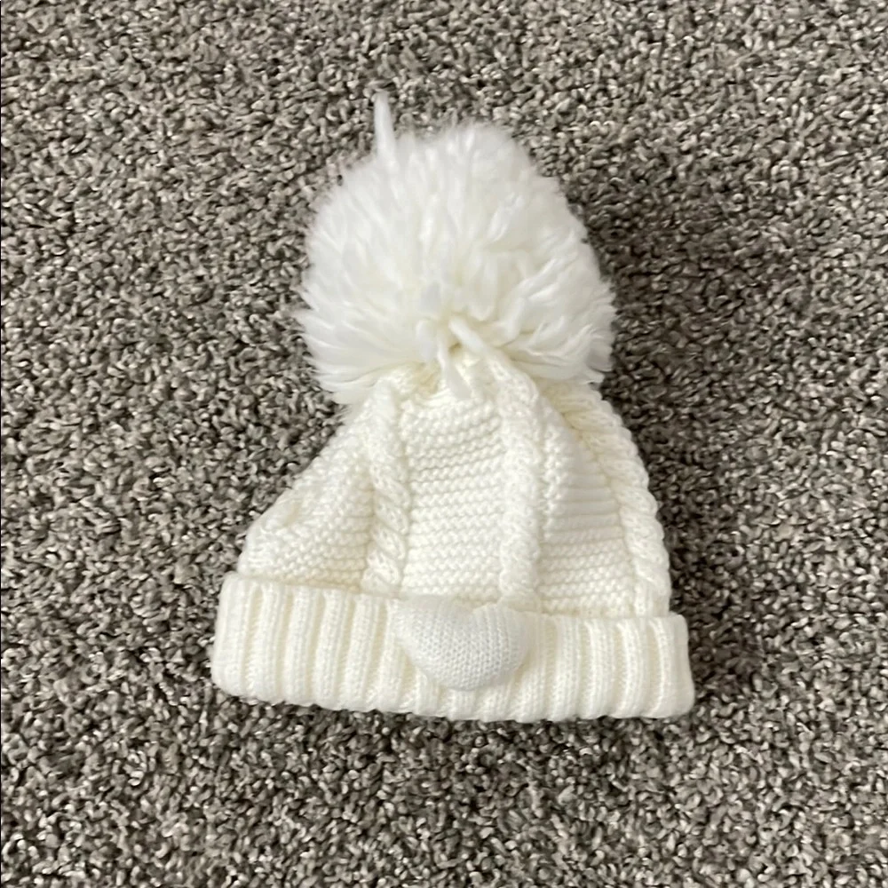 White Knit Pom-Pom Hat for Babies - Picture 1 of 2
